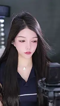 Snapshot of vv-77 chatting on February 24, 2026, 6:17 pm vv-77 online show from February 24, 2026, 6:17 pm