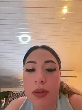 Nataylayla online show from March 8, 2025, 2:23 am