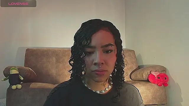 Snapshot of Dhalila_ chatting on June 9, 2026, 1:34 pm Dhalila online show from June 9, 2026, 1:34 pm