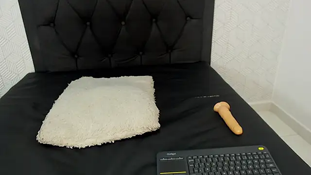 Selena fox7 online show from March 8, 2025, 5:49 am