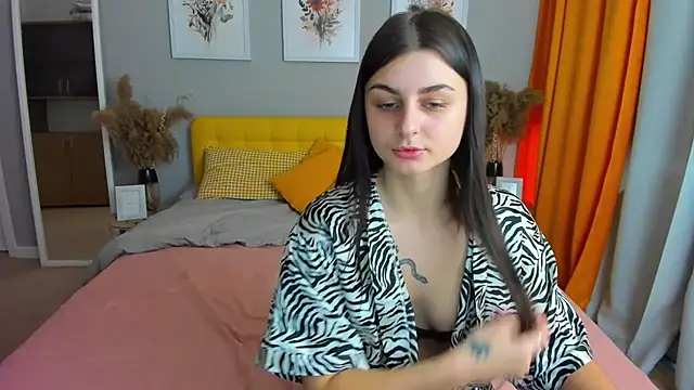 EmmaOlsen4u online show from February 20, 2025, 1:40 pm