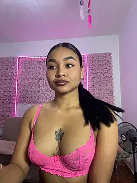 Snapshot of Lynda_Bonnie chatting on June 23, 2026, 1:20 pm Lynda Bonnie online show from June 23, 2026, 1:20 pm