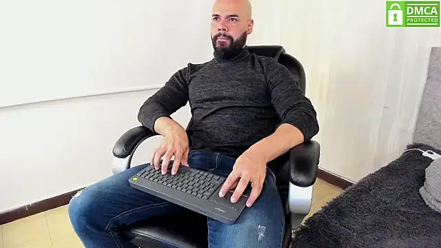 Luke Diaz7 online show from December 21, 2025, 7:04 am