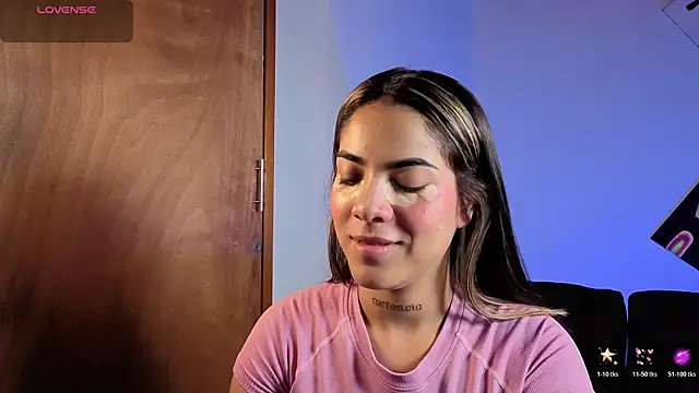 Maryybellax online show from November 12, 2025, 10:09 pm