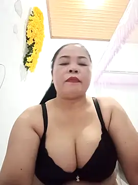 Snapshot of Baby-bigtits2024 chatting on February 13, 2025, 12:43 pm Baby-bigtits2024 online show from February 13, 2025, 12:43 pm