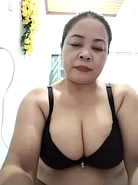 Snapshot of Baby-bigtits2024 chatting on September 10, 2025, 1:11 pm Baby-bigtits2024 online show from September 10, 2025, 1:11 pm