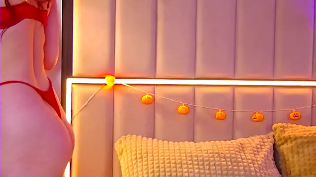 AlexaBright online show from November 5, 2025, 6:52 pm