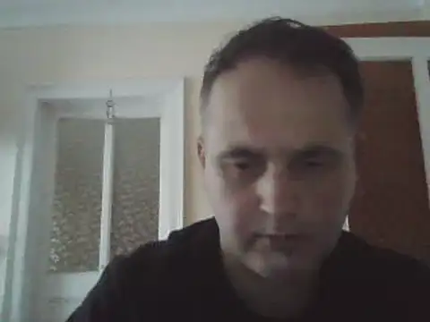 Szolga10 online show from March 4, 2025, 4:09 pm