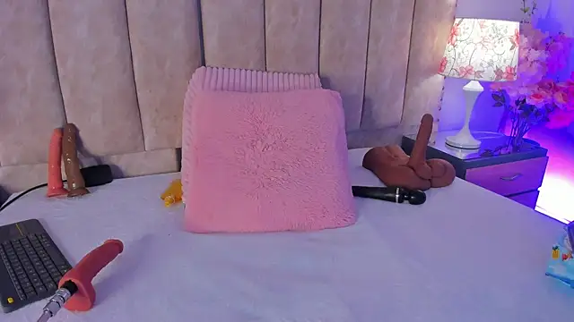 BrithanyParker  online show from March 26, 2026, 5:57 am