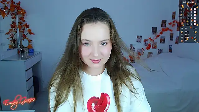 Snapshot of EmilyxxGraces chatting on September 27, 2025, 10:37 pm EmilyxxGraces online show from September 27, 2025, 10:37 pm