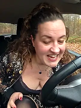 justtess online show from November 14, 2025, 12:26 pm