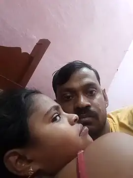 Snapshot of Hot_couple493 chatting on February 10, 2025, 12:41 am Hot couple493 online show from February 10, 2025, 12:41 am