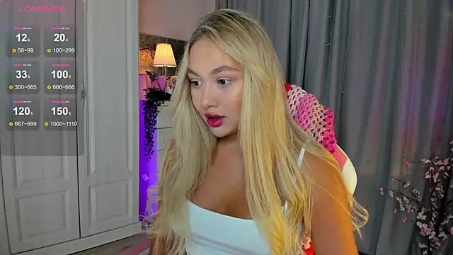  Loneve   online show from September 26, 2025, 3:16 pm