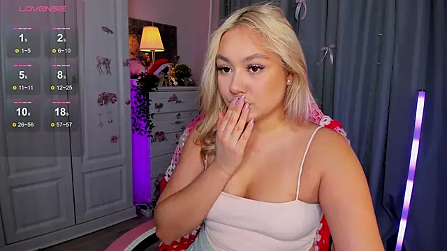 Snapshot of _Loneve__ chatting on February 12, 2026, 3:40 pm Loneve online show from February 12, 2026, 3:40 pm