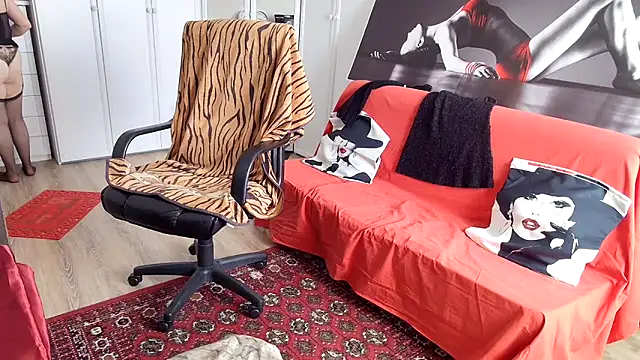 Chanel Noire online show from February 27, 2026, 1:44 pm