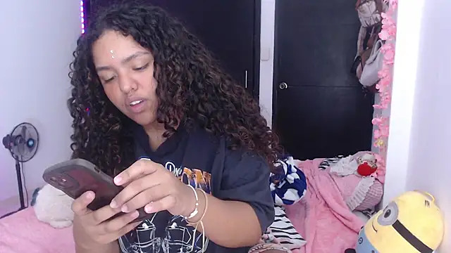 Snapshot of Anitta_bell chatting on February 14, 2025, 3:54 am Anitta bell online show from February 14, 2025, 3:54 am