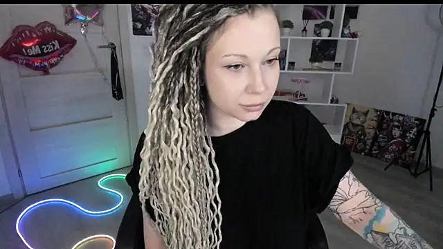 HoneySallyMoore online show from March 25, 2026, 3:07 pm