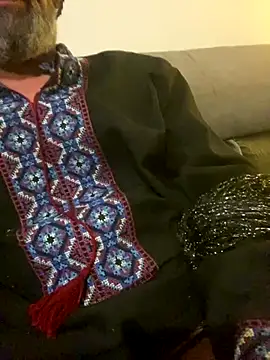 Snapshot of BRUNEETBARBU chatting on October 19, 2025, 12:11 am BRUNEETBARBU online show from October 19, 2025, 12:11 am