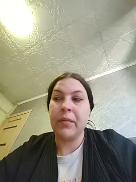 Snapshot of Greta_Tamar chatting on April 26, 2026, 6:11 am Greta Tamar online show from April 26, 2026, 6:11 am