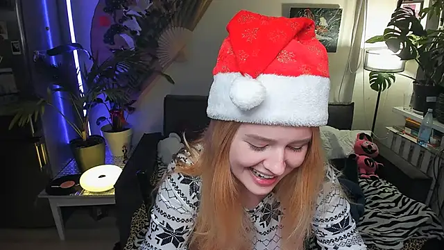 Alexa Pirs online show from December 18, 2025, 3:51 pm