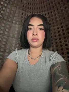 Snapshot of Scarlett-LS chatting on September 22, 2025, 2:02 am Scarlett-LS online show from September 22, 2025, 2:02 am