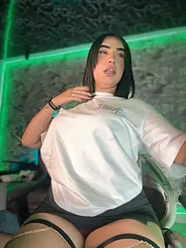 Scarlett-LS online show from November 8, 2025, 2:34 am