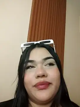 nikki grey online show from October 27, 2025, 9:52 pm