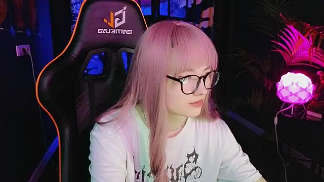 Akemi Sora  online show from March 3, 2025, 6:22 pm