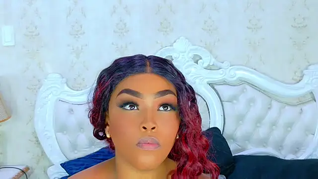 TianahGlow online show from November 6, 2025, 2:12 am