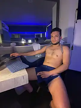 Snapshot of Brunohorny@xh chatting on February 2, 2026, 3:44 pm Brunohornyxh online show from February 2, 2026, 3:44 pm