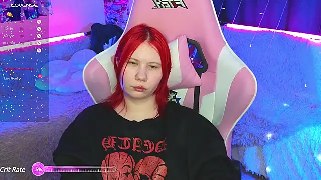 Little kitsune1707 online show from March 7, 2025, 9:06 pm