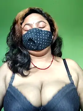 rani130 online show from October 9, 2025, 1:03 am