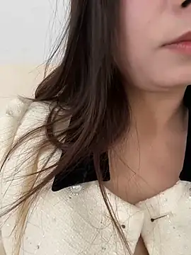 jinj-a online show from February 12, 2025, 4:33 pm