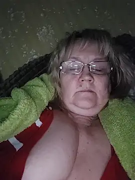 Snapshot of Violet5364 chatting on February 7, 2026, 10:02 pm Violet5364 online show from February 7, 2026, 10:02 pm