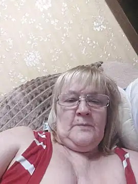 Snapshot of Violet5364 chatting on March 11, 2026, 9:10 pm Violet5364 online show from March 11, 2026, 9:10 pm