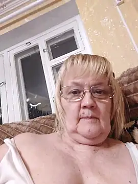 Snapshot of Violet5364 chatting on March 29, 2026, 7:47 pm Violet5364 online show from March 29, 2026, 7:47 pm