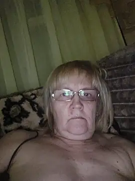 Snapshot of Violet5364 chatting on May 22, 2026, 8:47 pm Violet5364 online show from May 22, 2026, 8:47 pm