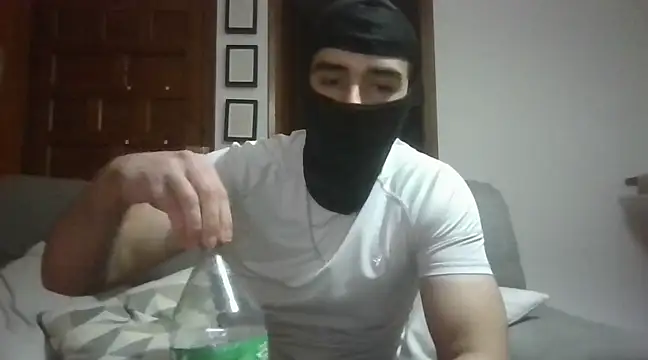 Snapshot of ESCOMOFUC chatting on February 20, 2025, 9:09 pm ESCOMOFUC online show from February 20, 2025, 9:09 pm