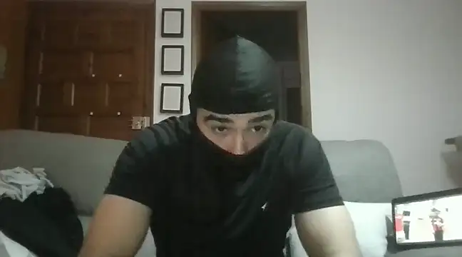 Snapshot of ESCOMOFUC chatting on February 26, 2025, 8:54 pm ESCOMOFUC online show from February 26, 2025, 8:54 pm