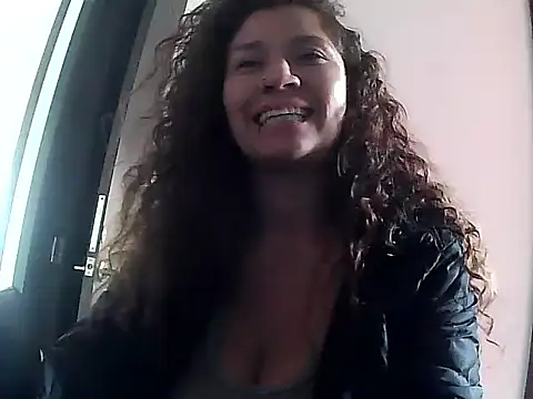 Snapshot of Cielo_carpentier69 chatting on October 16, 2025, 2:51 pm Cielo carpentier69 online show from October 16, 2025, 2:51 pm