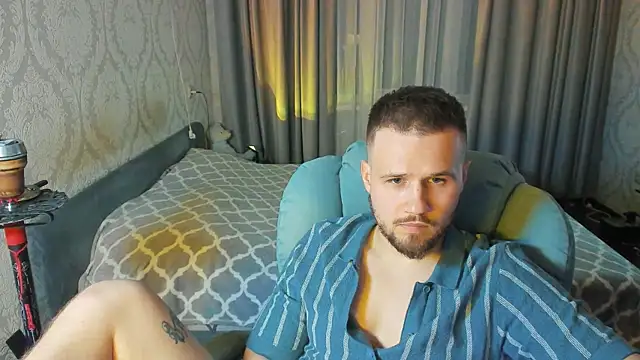 Vladik b online show from April 13, 2026, 5:29 pm