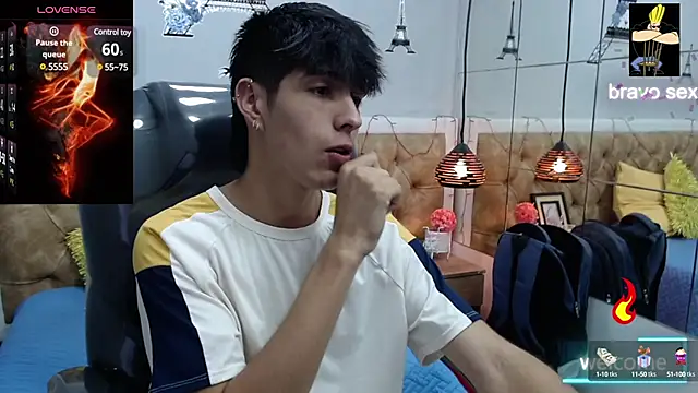 Estiv18  online show from March 3, 2025, 2:47 am