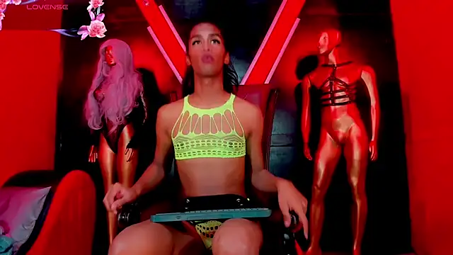 katha Crawford online show from March 4, 2025, 7:32 pm