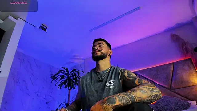 DickGriffith  online show from October 4, 2025, 12:47 pm