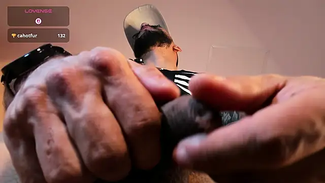 DickGriffith  online show from November 3, 2025, 11:44 am