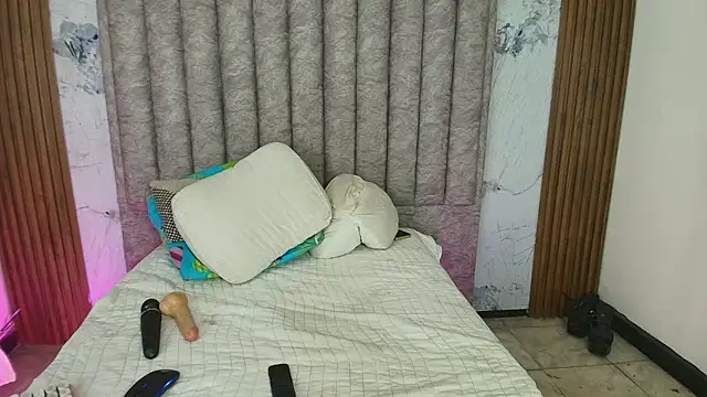 kendrakaramelo online show from February 25, 2026, 4:05 pm