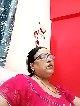 Kiyara8 online show from September 18, 2025, 4:58 am