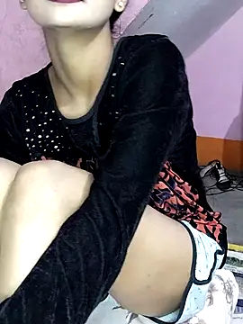 Queen myra1 online show from February 14, 2025, 1:18 pm