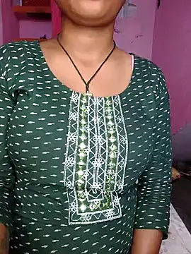 Queen myra1 online show from March 4, 2025, 5:03 pm