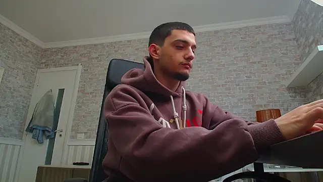 OscarGriffin online show from February 14, 2025, 11:42 am